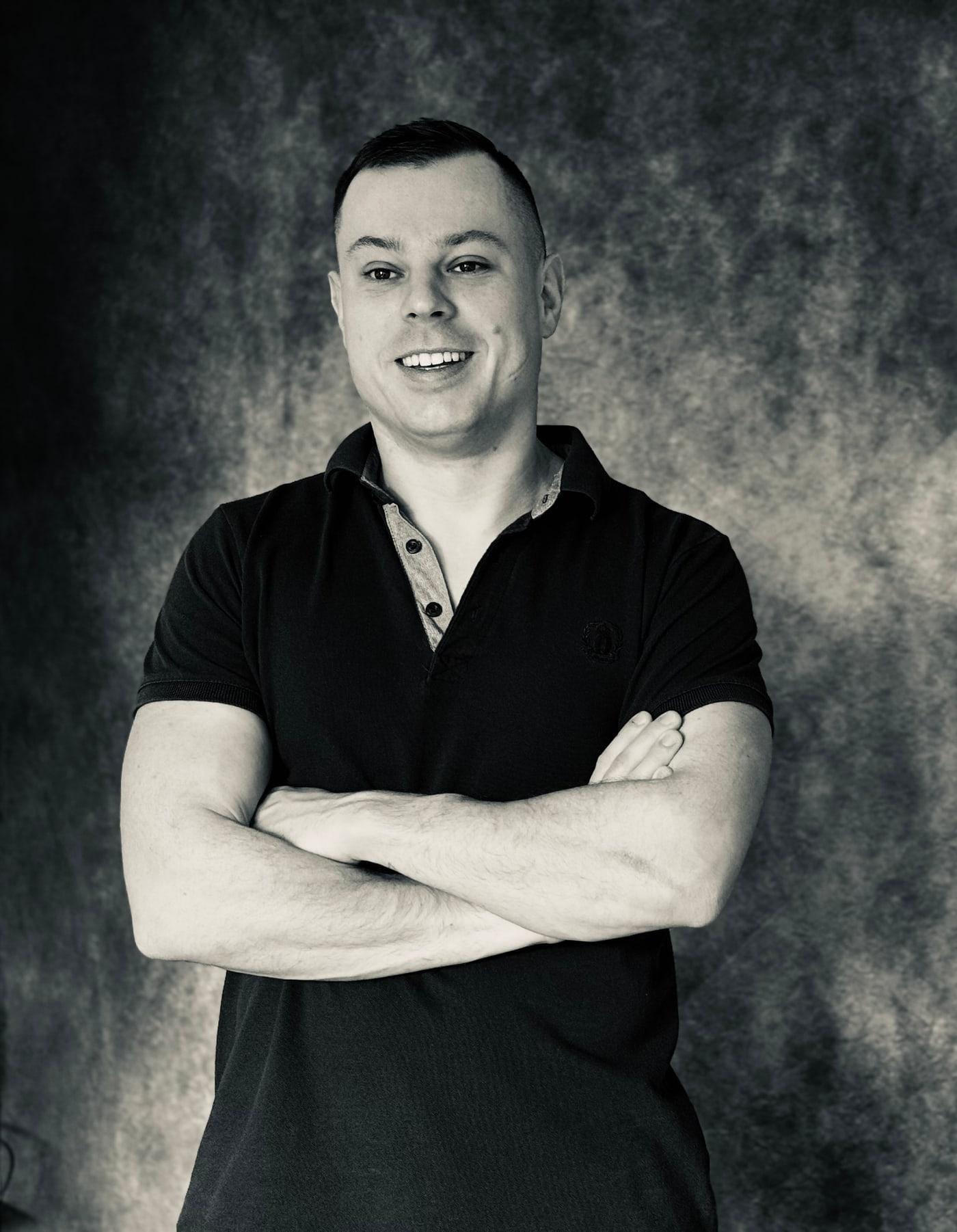 Portret van Damian Wanowicz, eigenaar van Vakkern Bouw